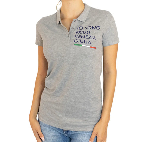 Polo grigia maniche corte da donna con logo grande Io Sono Friuli Venezia Giulia e bandiera italiana