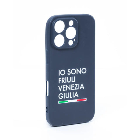 Cover blu per iPhone 16 Pro con logo bianco Io Sono Friuli Venezia Giulia e bandiera italiana su sfondo bianco 