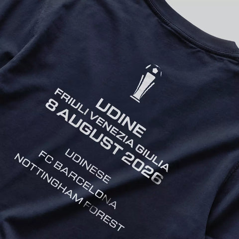 Dettaglio t-shirt ufficiale blu della Friuli Venezia Giulia Cup 2026 con grafica celebrativa dell'evento.